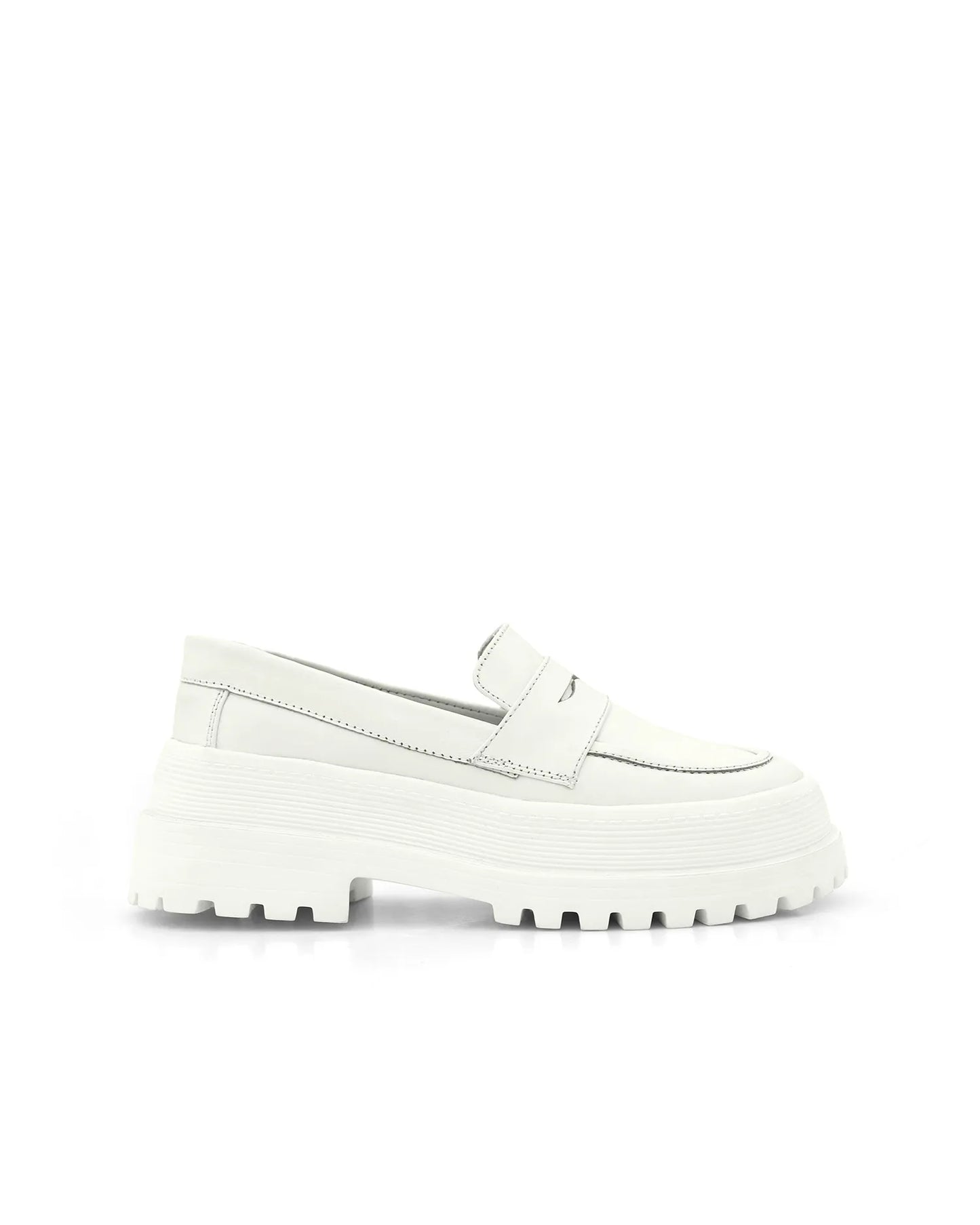 LOAFERS BLANCOS