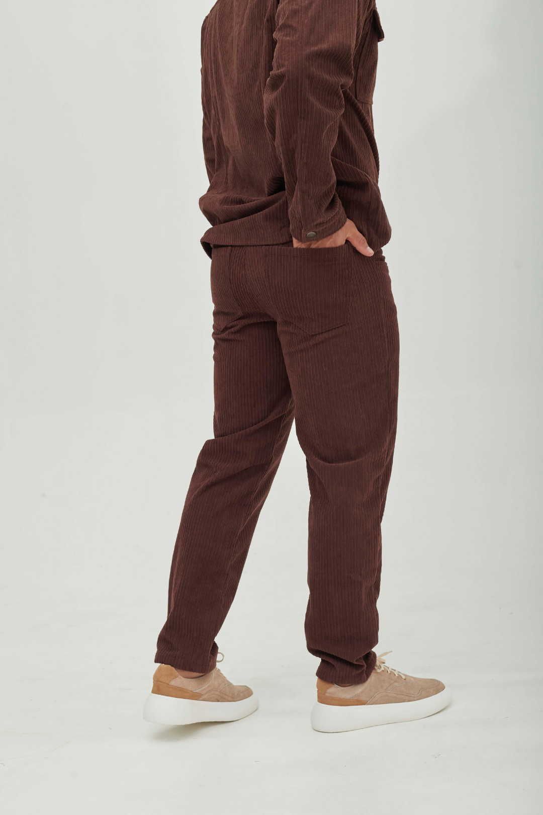 PANTALÓN CORDUROY MARRÓN